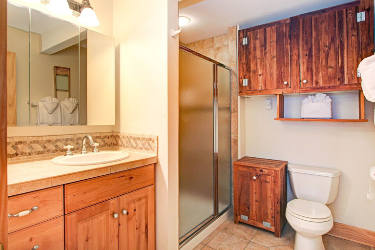 Bathroom 3, Snowdrift Peak 203 2 Bedroom Condo by RedAwning, Larimer