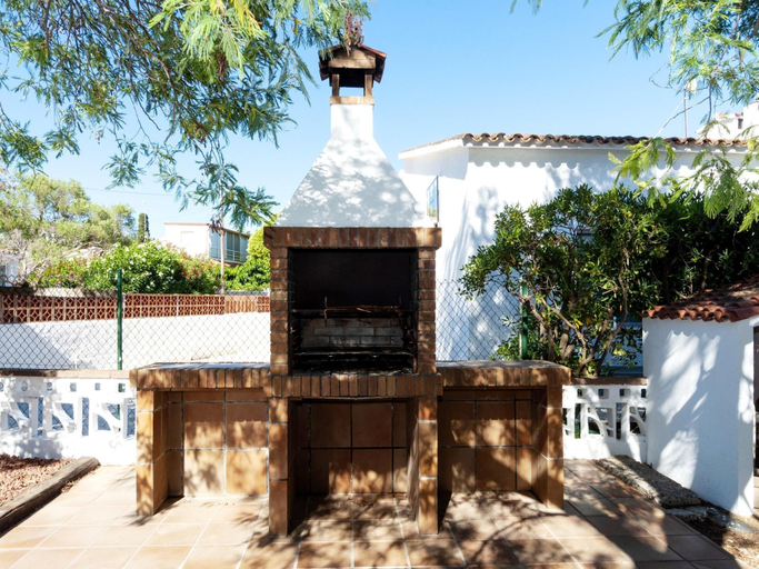 2, House in Roses near Aqua Brava Water Park, Girona