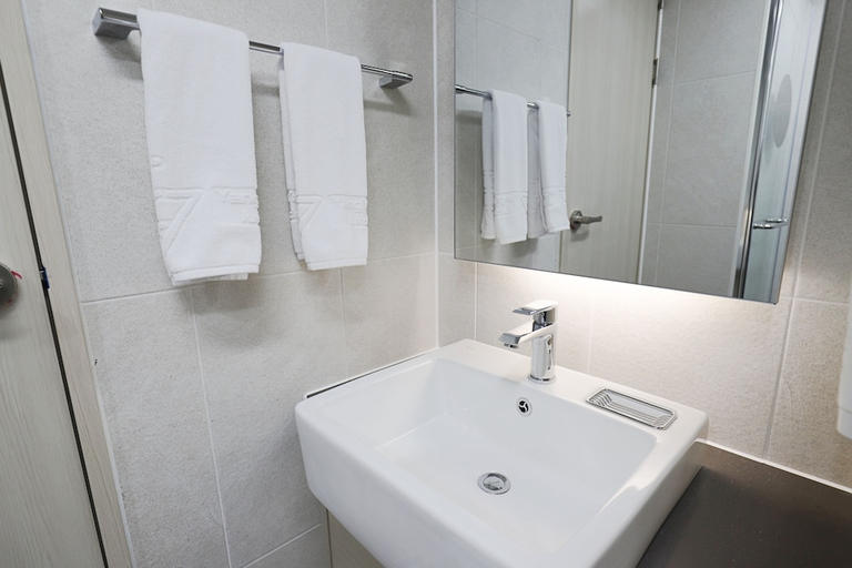 Bathroom 2, E7 YANGYANG JUKDO, Yangyang