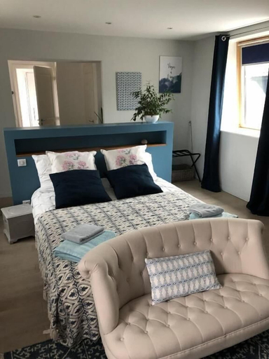 Bedroom 3, Aux Herbes Hautes, Pas-de-Calais