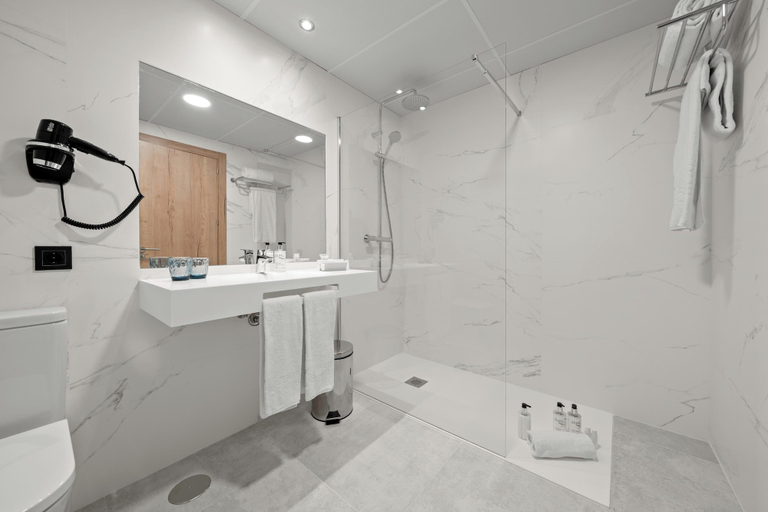 Bathroom 4, Hotel Zentral Gijón Rey Pelayo, Asturias