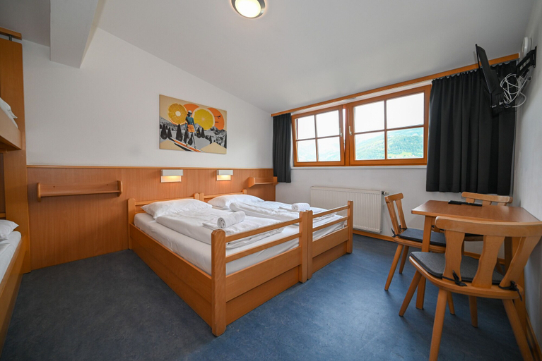 Room 4, Schmitten 27 - Room 4 200m From ski Lift, Zell am See