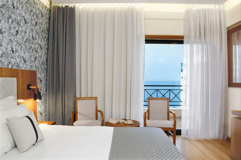 Bedroom 3, Zeus Essence Ramada by Wyndham Athens, Attica