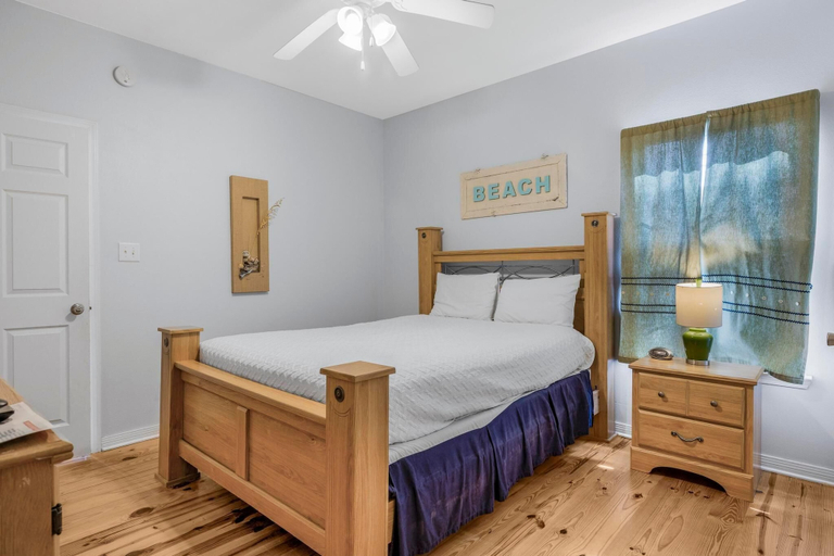 Bedroom 3, The Rookery 1302, Baldwin