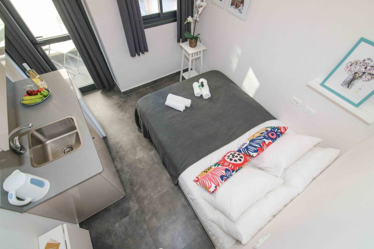 Room 5, Jaffa street Studios - 5 min to Market