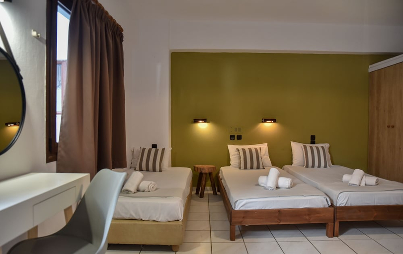 Bedroom 2, Iraklis Apartments, Crete