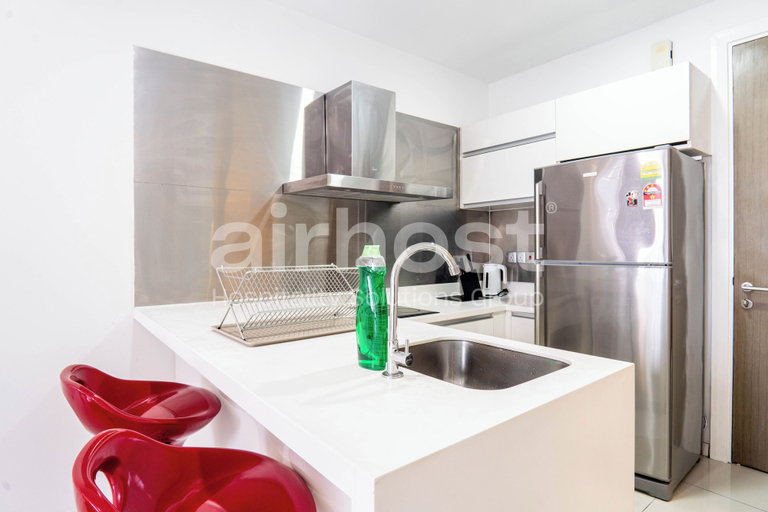 Private kitchenette, M City Residence by Airhost, Gombak