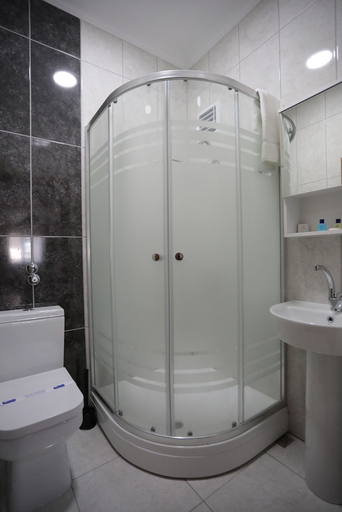 Bathroom 5, Beksiti Hotel, Merkez