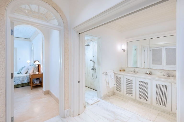 Bathroom 2, Hemingway House by Blue Sky Luxury