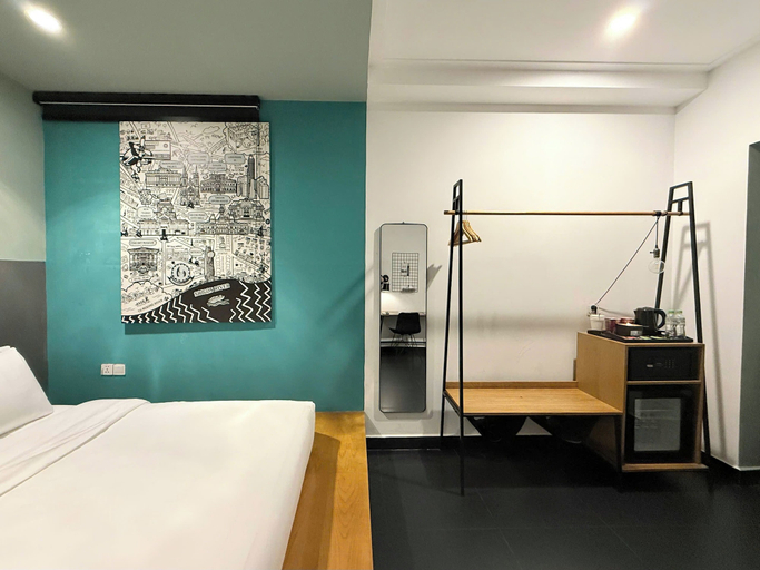 Bedroom 3, The Hammock Hotel Fine Arts Museum, District 1