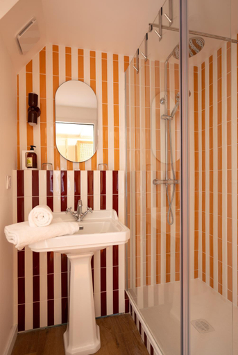 Bathroom 4, Boutique Hotel La Baignoire, Gironde