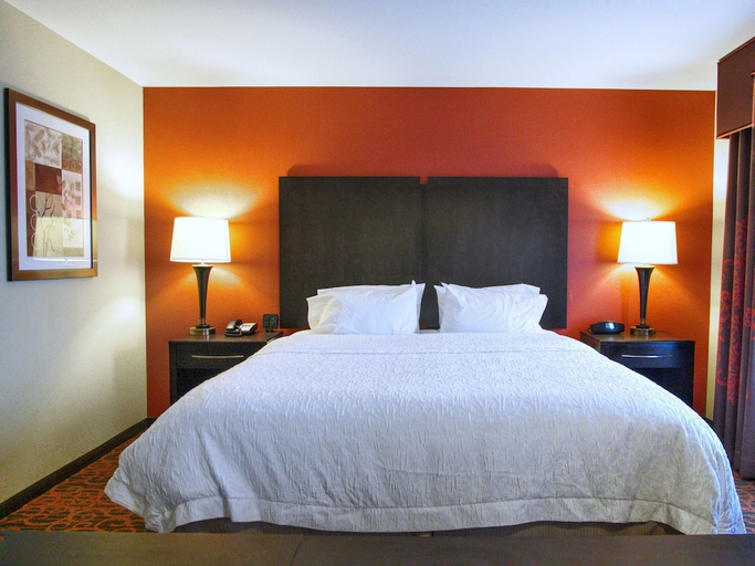 Bedroom 2, Hampton Inn & Suites Elk City, Beckham