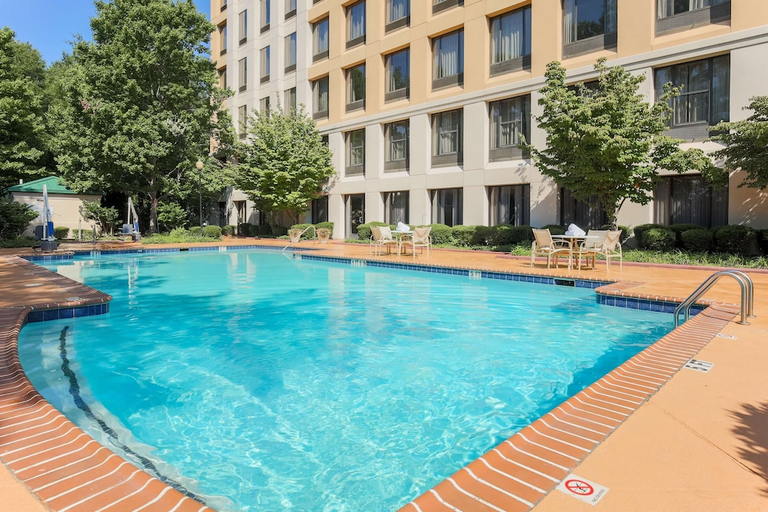 Sport & Beauty, DoubleTree by Hilton Atlanta Airport, Fulton