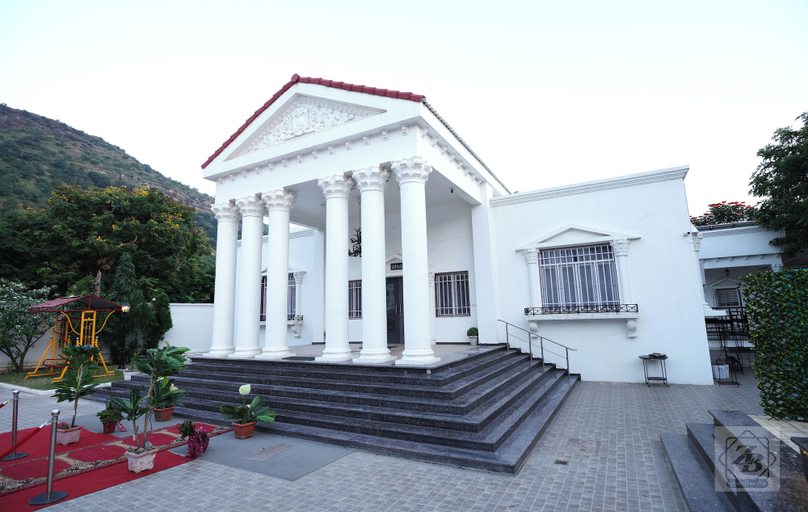 Property entrance, Rose Garden Resort DAULATABAD FORT, Aurangabad