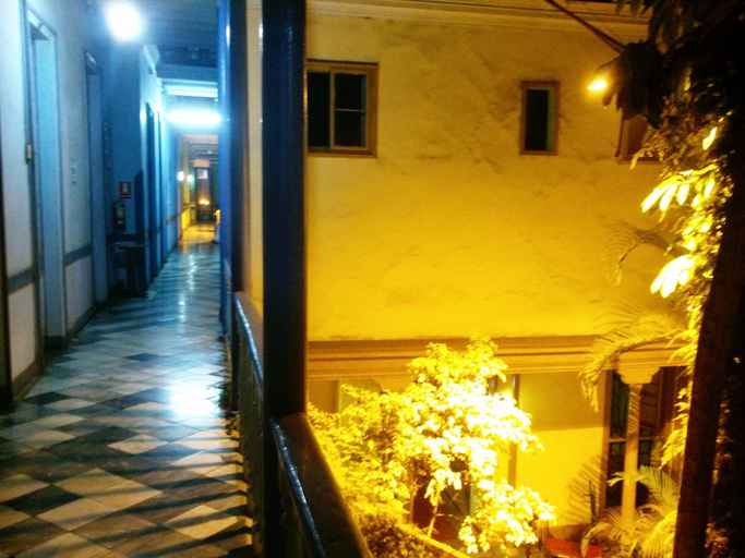 Others 5, Gran Hotel, Lima