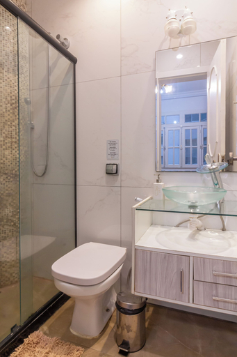 Bathroom 4, 2min da Praia de Copacabana - A306, Rio de Janeiro