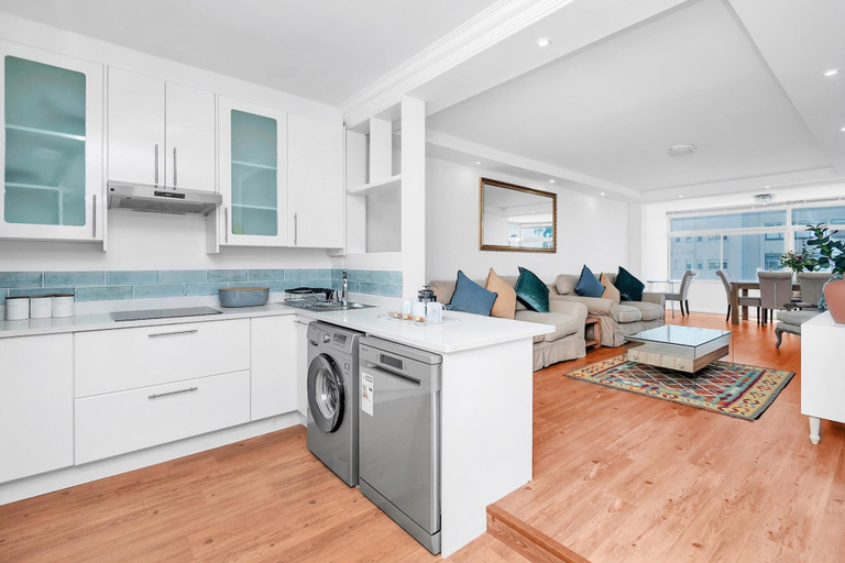 Room 2, 2bed Central Apartment in Cape Town Atlantic Point, City of Cape Town