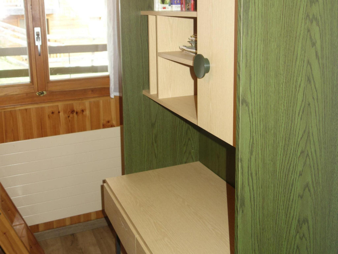 5, Cozy Apartment With Mountain Views, Sion
