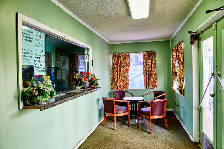 Others 5, Hospitality Inn, Dallas
