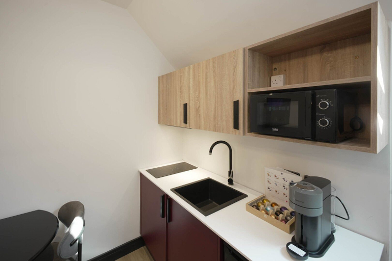 Exterior 2, Sixty Aparthotel 1bed, Central Cardiff + Parking, Cardiff