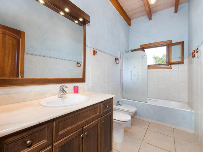 Bathroom 3, Can Berguins - Villa With Private Pool In Buger, Baleares