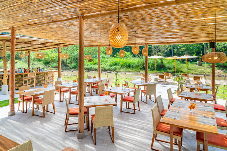 Food & Drinks 5, The Riverfront Reserve, Pai