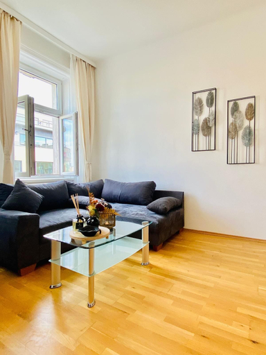 Room 3, Bright 2BR Apartment Near Westbahnhof, Wien