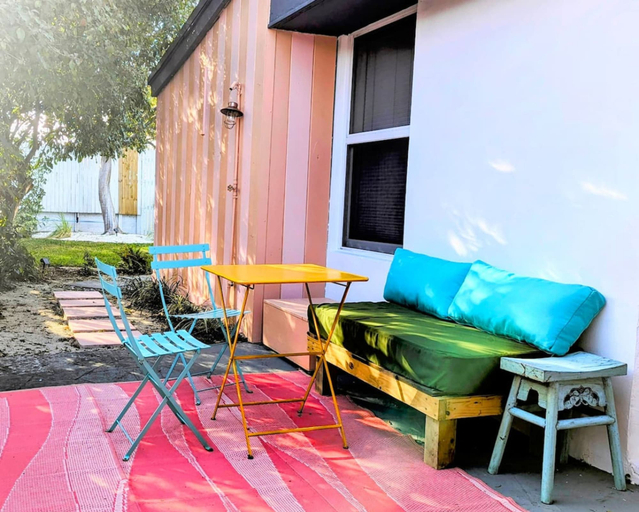 Room 4, Castaways Casita Saltwater Pool Dog Friendly, Broward