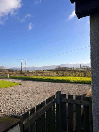 Others 5, Ty Efail Cottage, Mountain Views & Secure Garden, Anglesey
