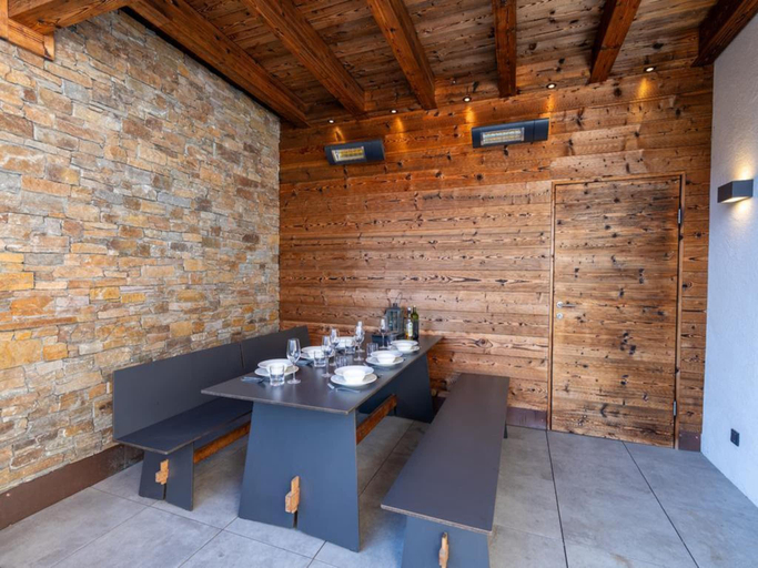 3, Neukirchen Chalet with Sauna, Balcony, Zell am See