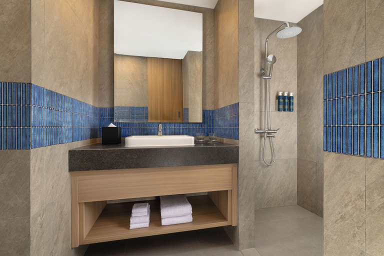 Bathroom 4, Four Points By Sheraton Pontianak, Kubu Raya
