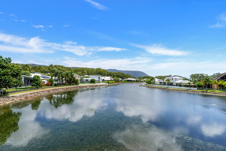 View from property 5, Bright 3-bedroom Beachside Stay With Pool & BBQ, Cairns