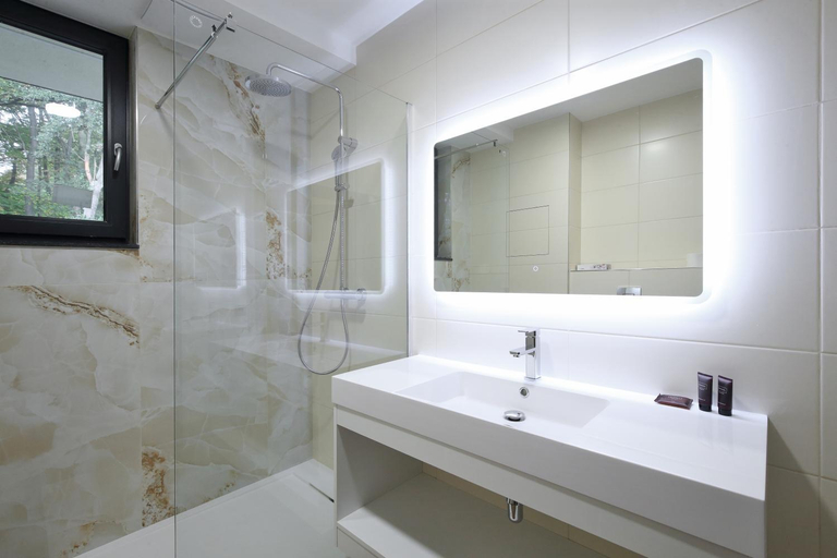 Bathroom 4, Parkhotel Carlsbad Inn, Karlovy Vary