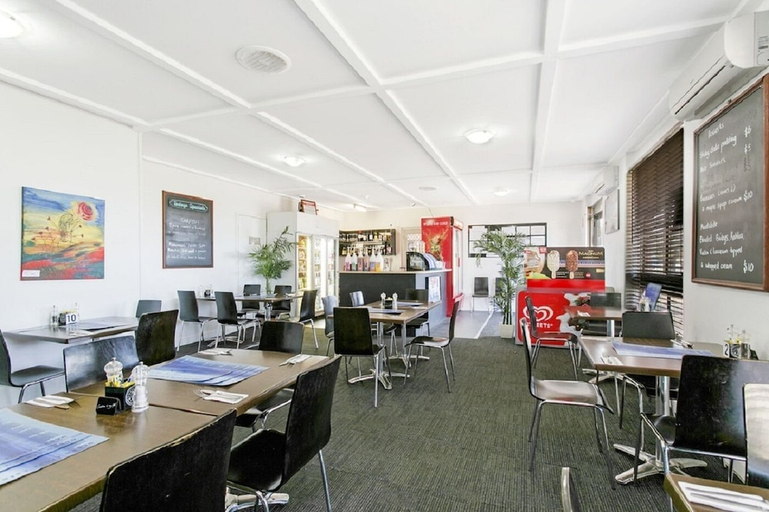 Food & Drinks, Ocean Crest Motel, Victor Harbor