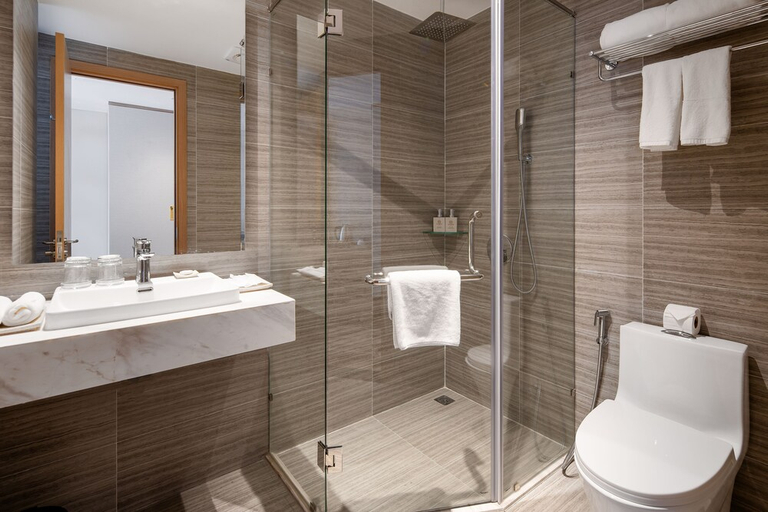 Bathroom, ADELA BOUTIQUE HOTEL, Ngũ Hành Sơn
