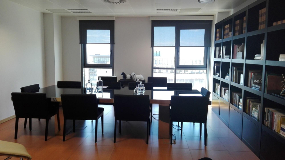 Food & Drinks, Panoramic Living, Lisbon