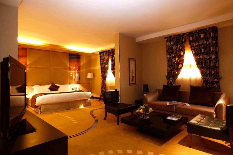 Bedroom 3, Grand Plaza Hotel - Takhasosi Riyadh, Riyadh
