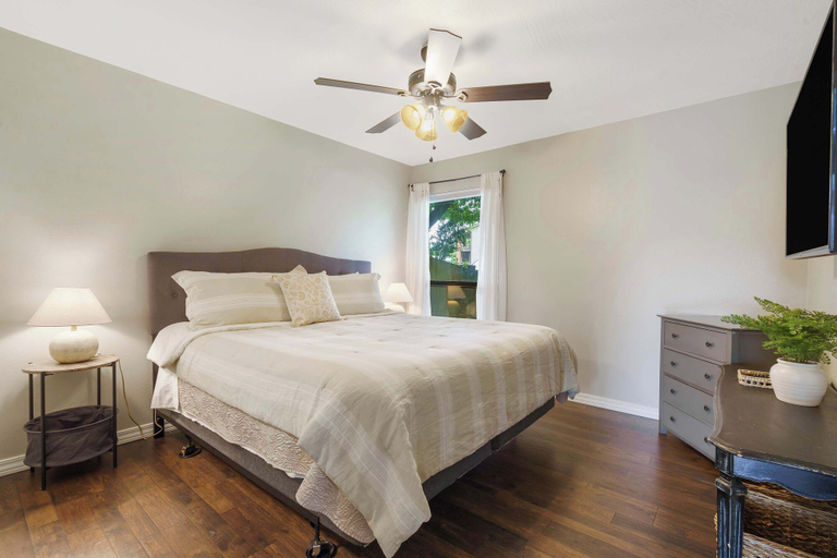 Bedroom 3, Troon Golf Bungalow - Branson - Golf Course View & On-site Amenities, Taney