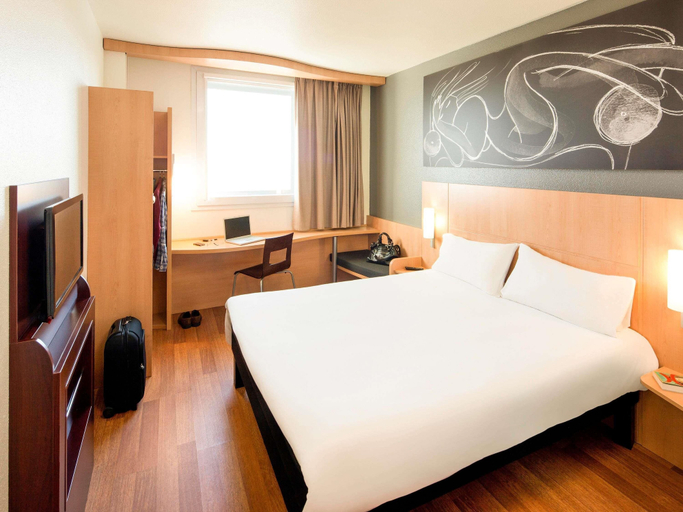 Bedroom 3, ibis Barcelona Meridiana, Barcelona