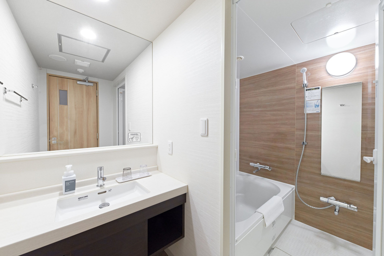 Bathroom 5, Sotetsu Fresa Inn Osaka Shinsaibashi, Osaka