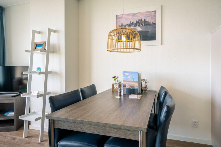 Living room 2, 2 Person Apartment With Island View, Texel