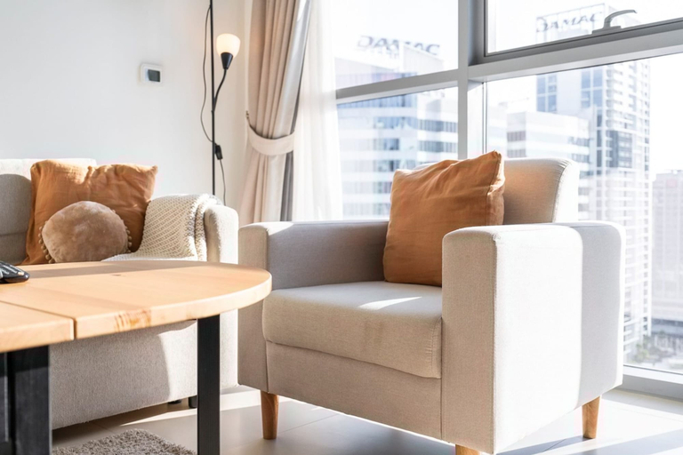 Room 2, Peaceful 1-bedroom Apartment for 4 in Downtown, Dubai