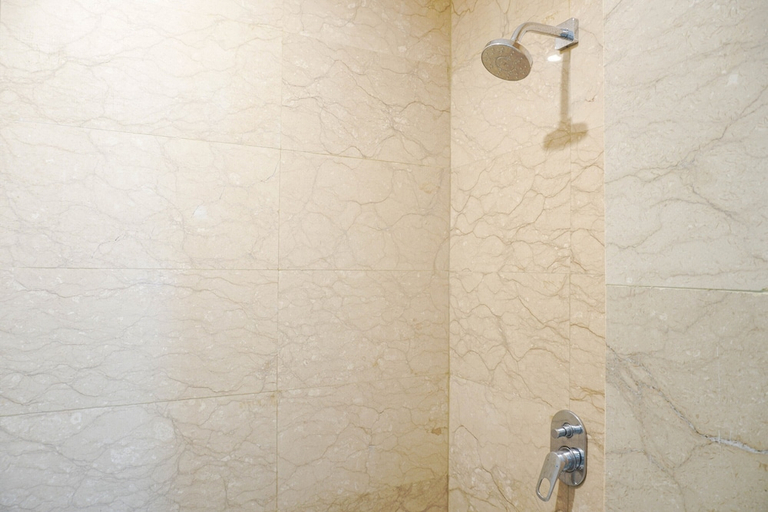 Bathroom 3, Luxurious 1BR @ L'Avenue Apartment near Sampoerna Universitas, Jakarta Selatan