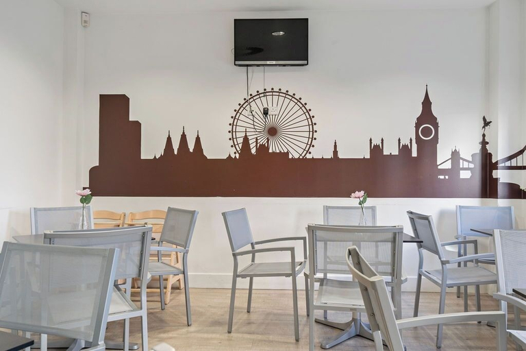 Food & Drinks 4, mk | bed & breakfast london, London
