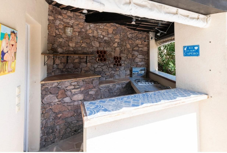 Room 5, Villa Les Adrets Mandelieu Hillside With Pool - 2303, Var