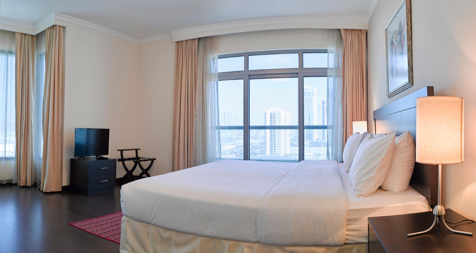 Bedroom 3, Tulip Hotel and Suites, Manama
