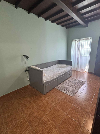 Room 5, Casa da Esperança, Angra do Heroísmo