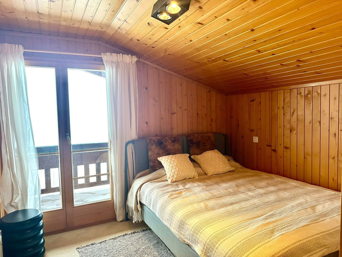 Room 5, Modern 3 Br Duplex With Huge Panoramic Alps Views, Pays-d'Enhaut