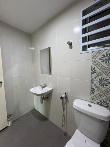Bathroom 4, Ipoh Town Anderson Suites by IWH Suites, Kinta