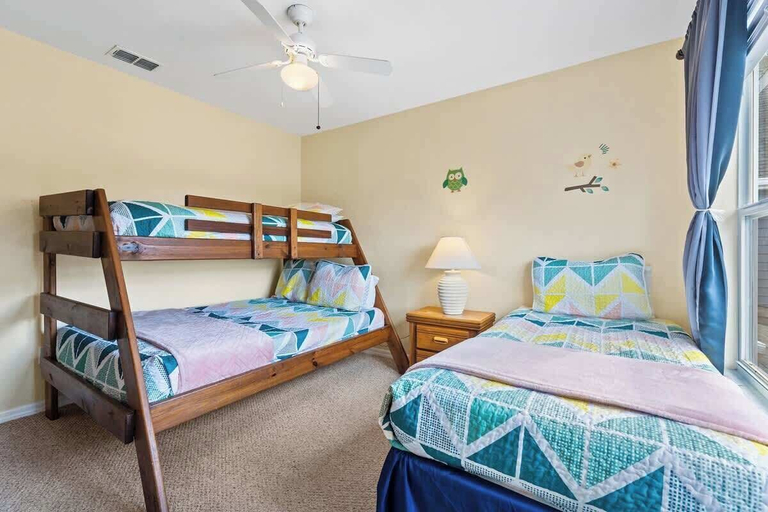 Interior 4, Relaxing 3BR Haven for 8 at Seven Dwarfs, Osceola